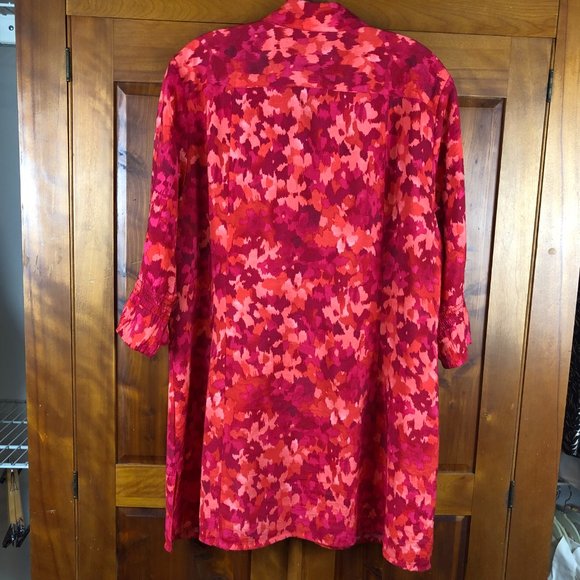 Coldwater Creek Lightweight Watercolor Beachy Floral Button up Artsy Tunic Top - Picture 2 of 10